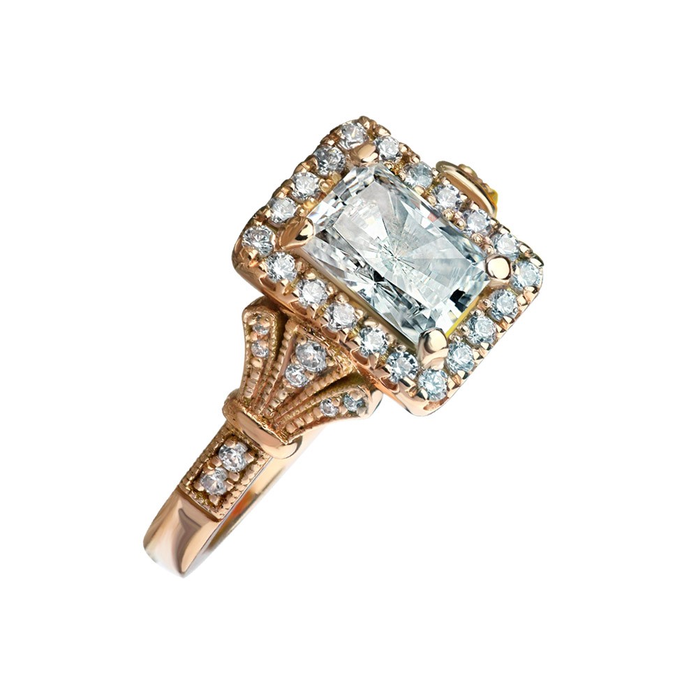 ANTIQUE EMERALD CUT RING