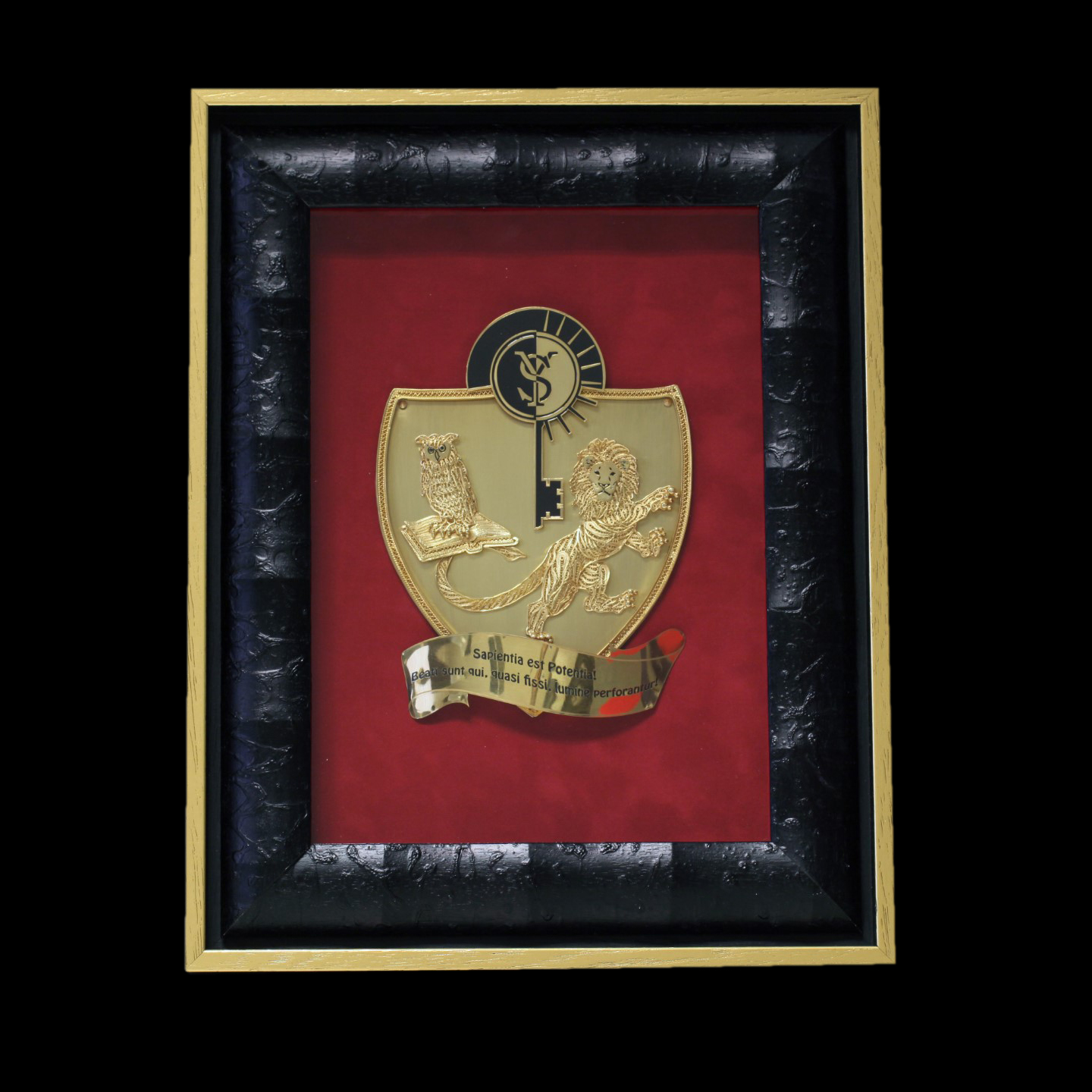 PERSONALISED FILIGREE SYMBOL OF A LION AND AN OWL