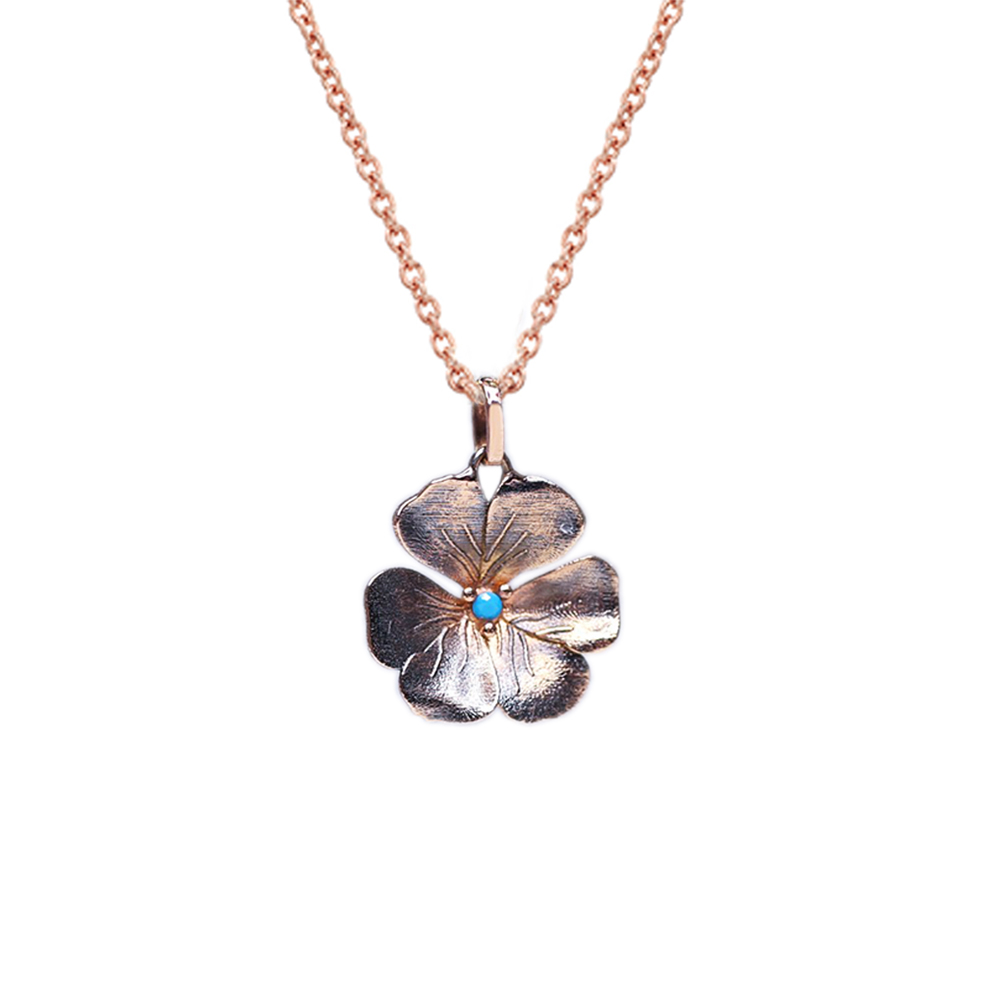 CLOVER NECKLACE