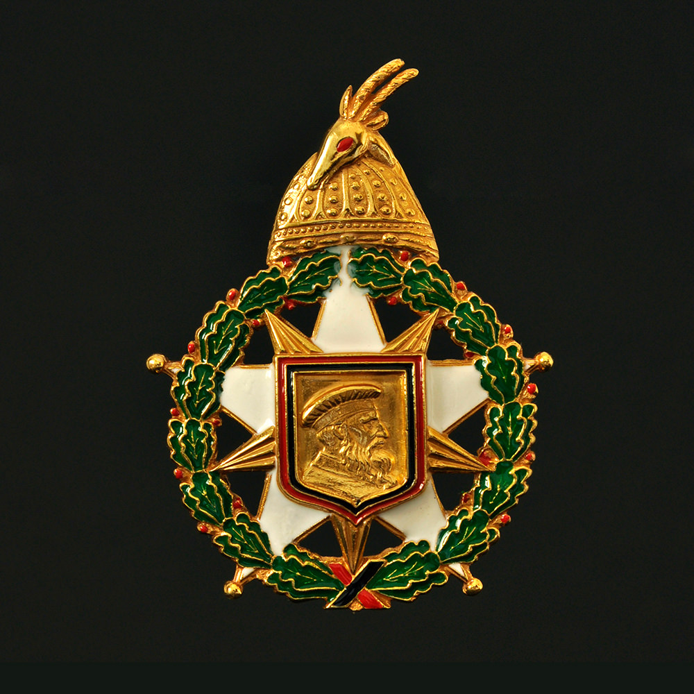 Medalje e Skenderbeut nga Presidenca