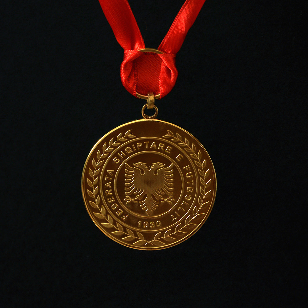 Medalje Kampioni Futbolli Kategorise Superiore Per te Rinjte