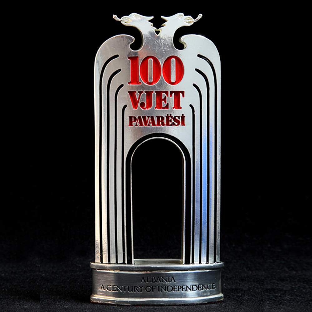 Kupa e 100-vjetorit te Pavarsise me Shqiponje 