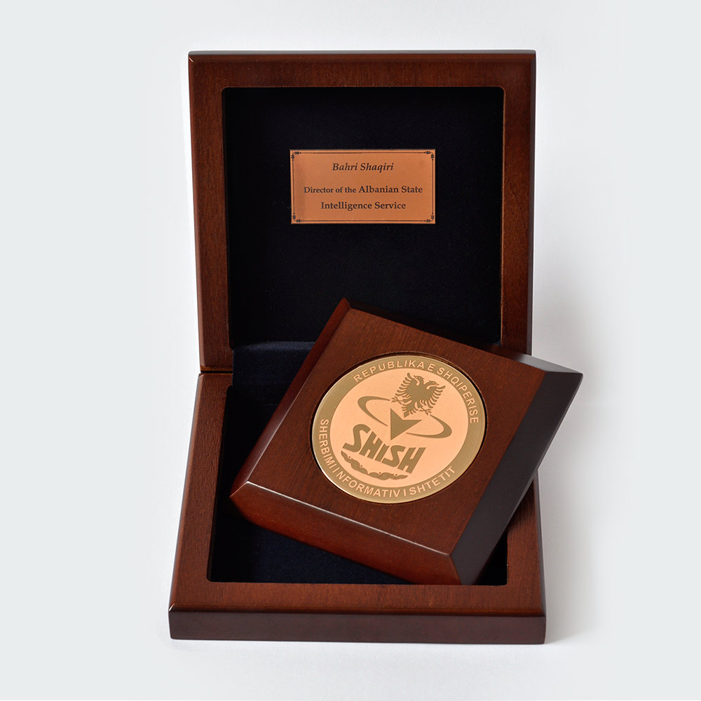 Medalje nga Sherbimi Informativ i Shtetit 