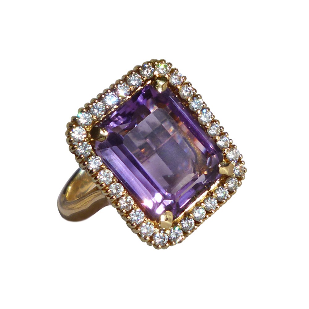 CUSHION AMETHYST RING 