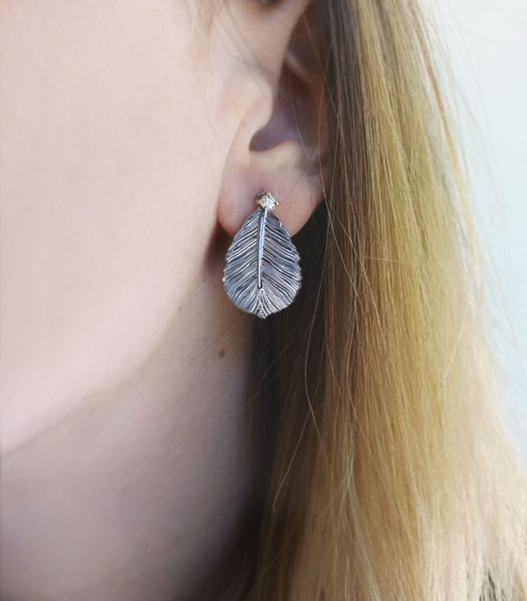 LEAF EARRINGS